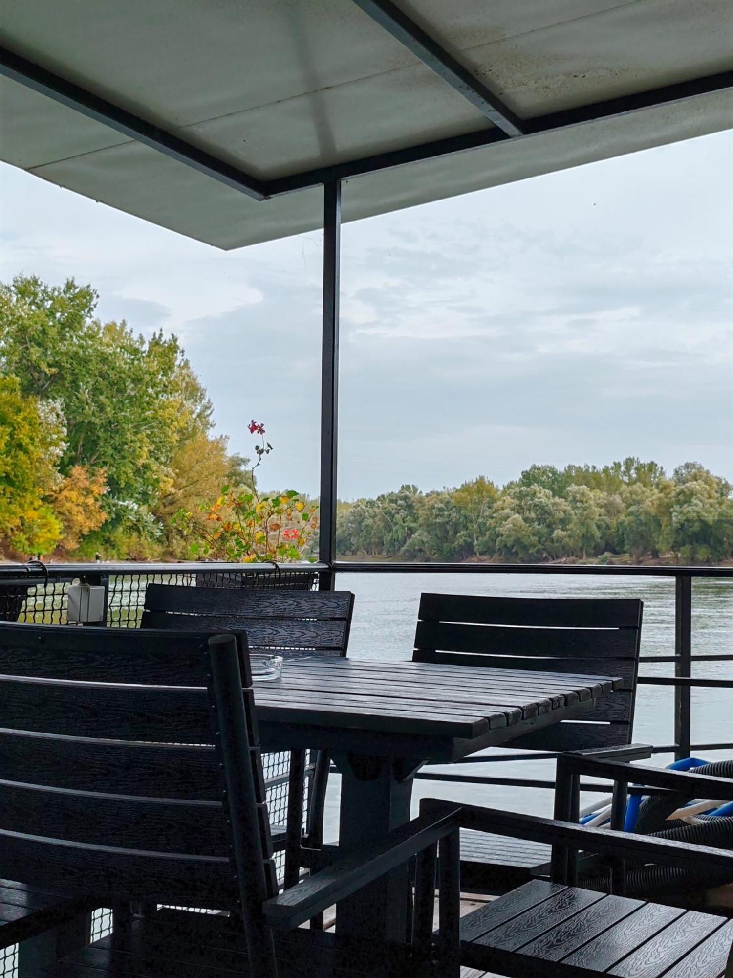 Cruiser Restoran Ćuprija Екстериор снимка